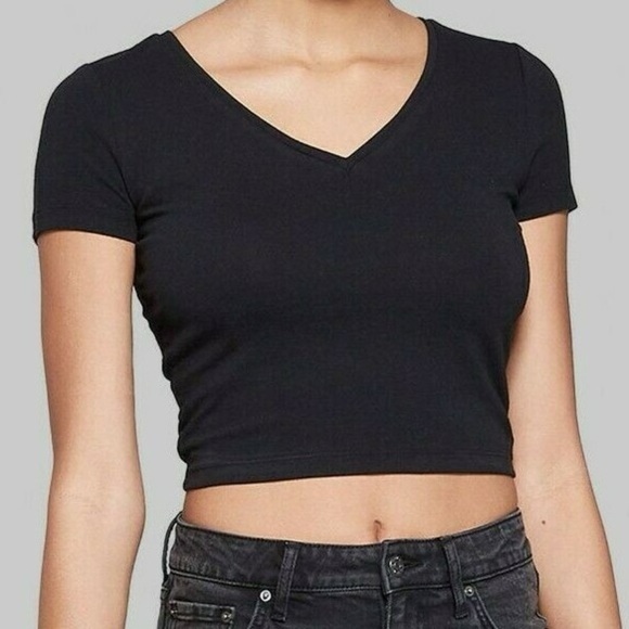 Wild Fable - Women's Short Sleeve V
Neck Cropped T Shirtless Various Sizes - Picture 1 of 7